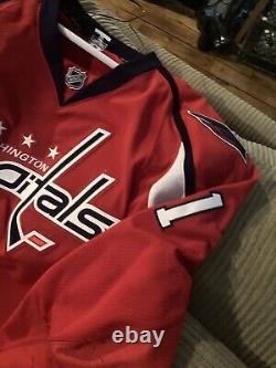 Brooks Laich game Used Worn Jersey Washington Capitals Red WEAR REPAIRS NICE