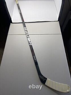 Jonathan Toews Signed Game Used 2016 Bauer Hockey Stick Beckett COA RARE