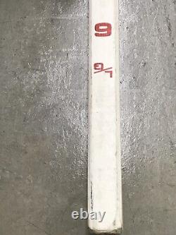 NHL Signed Game Used Hockey Stick WAYNE GRETZKY, GARTH SNOW, NOLAN PRATT (4)